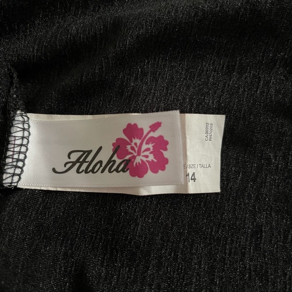 Aloha bathing suit coverup 
Black,polyester size14 - Picture 3 of 5